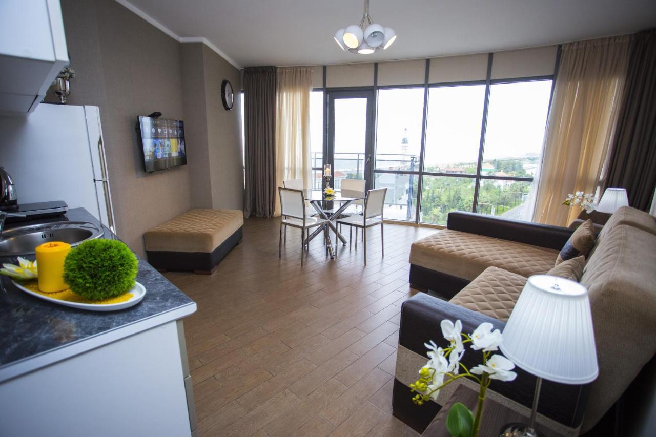 Lux Apartment Batumi Exterior photo