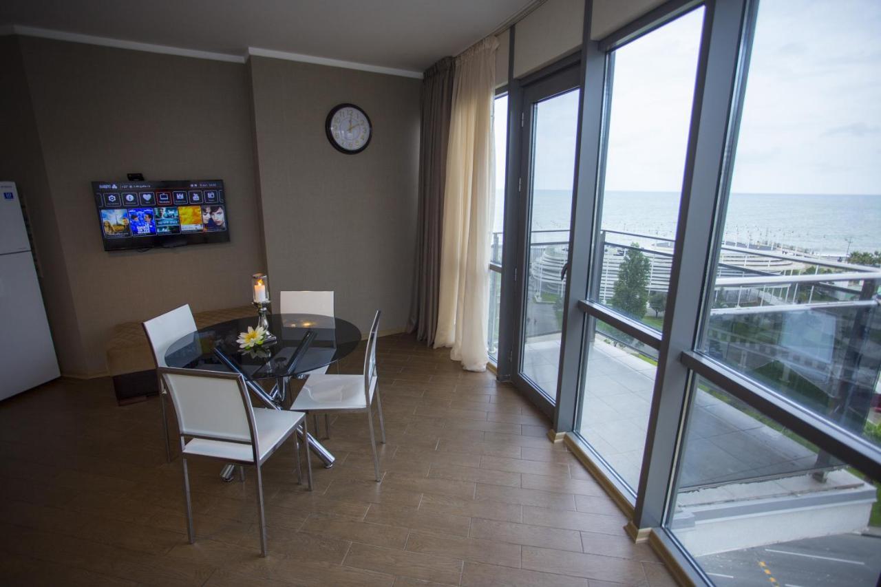 Lux Apartment Batumi Exterior photo