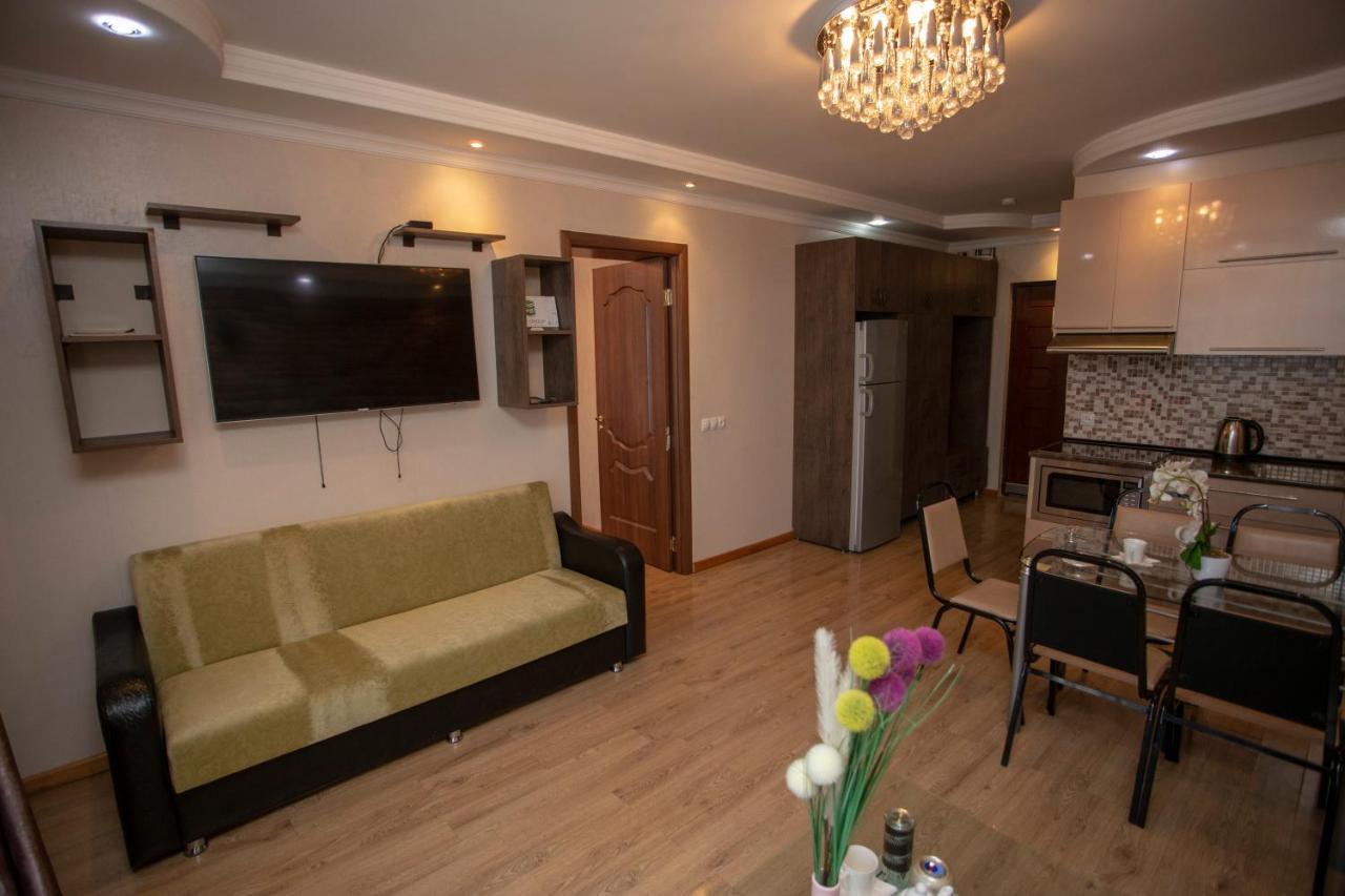 Lux Apartment Batumi Exterior photo